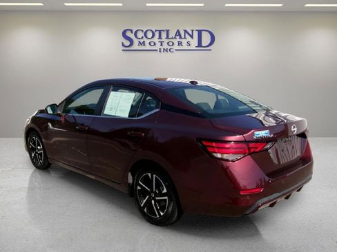 Used 2024 Nissan Sentra SV FWD image 8