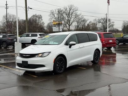 Certified 2023 Chrysler Voyager LX