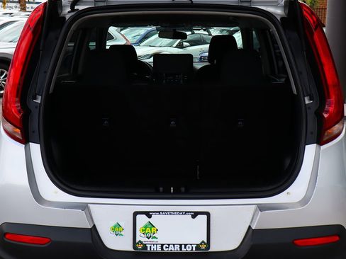 Used 2020 Kia Soul LX FWD image 23