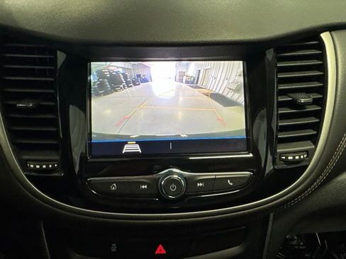 Used 2020 Chevrolet Trax LS FWD image 41