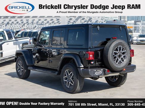 New 2025 Jeep Wrangler Sahara image 7