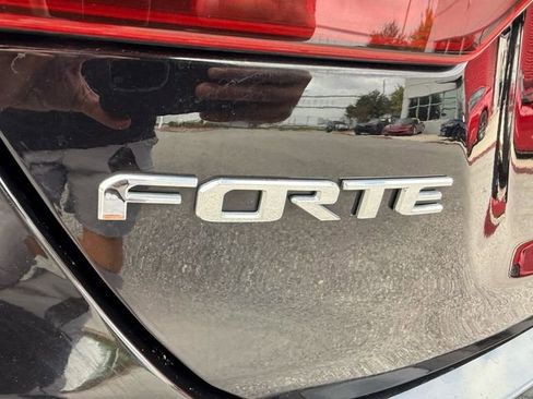 Used 2019 Kia Forte LXS image 12