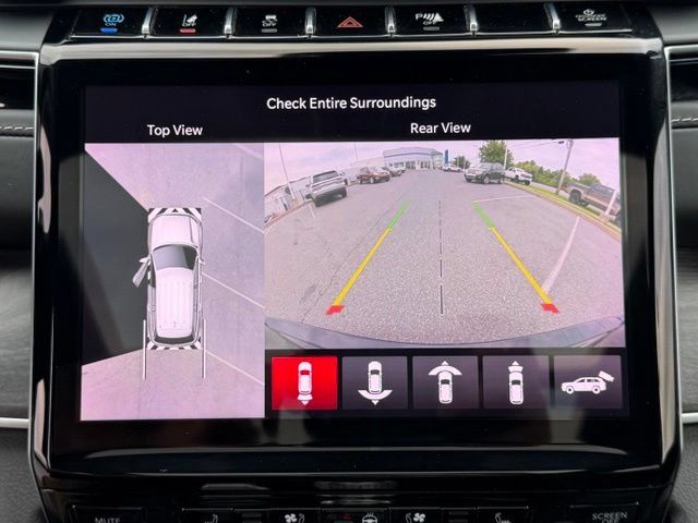 Used 2022 Jeep Grand Cherokee Limited 4xe w/ Luxury Tech Group II AWD/4WD image 5