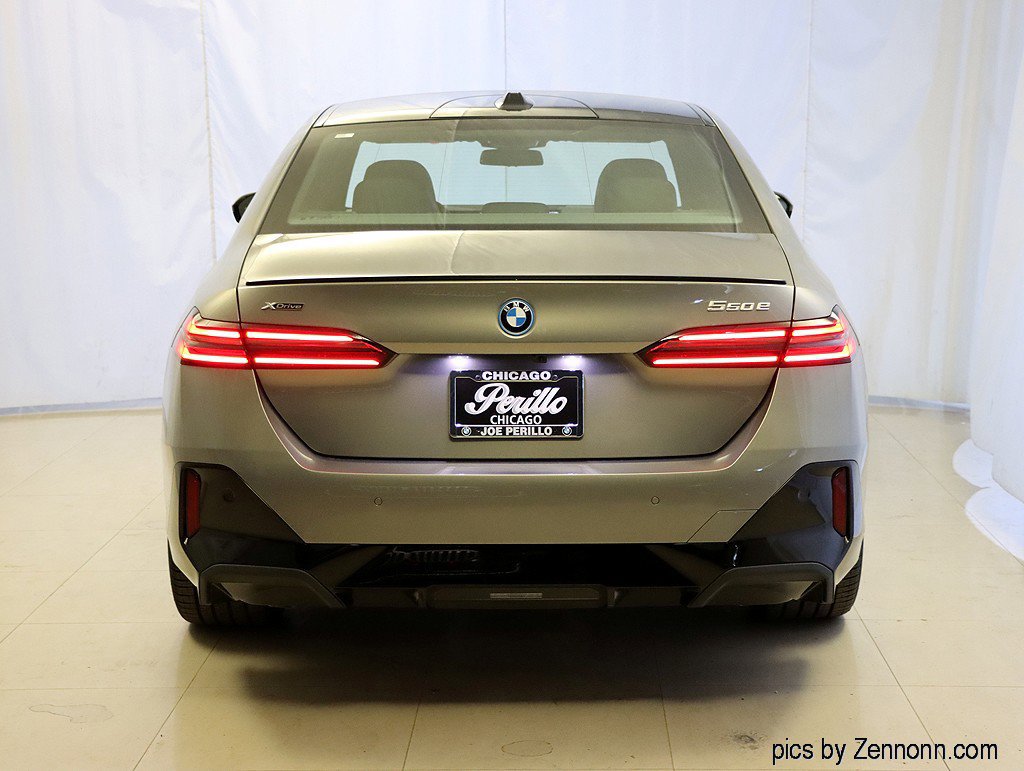 Used 2026 BMW 550e xDrive AWD/4WD image 8