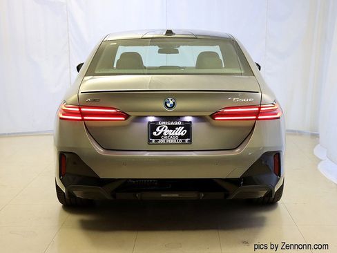 Used 2026 BMW 550e xDrive image 8