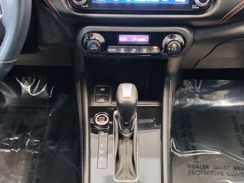 Used 2021 Nissan Kicks SR image 23