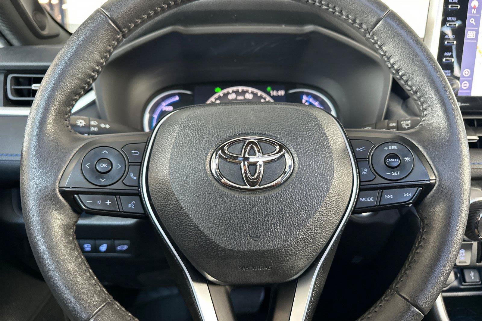 Used 2022 Toyota RAV4 XSE AWD/4WD image 23