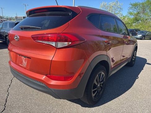 Used 2016 Hyundai Tucson SE w/ Option Group 02 image 3