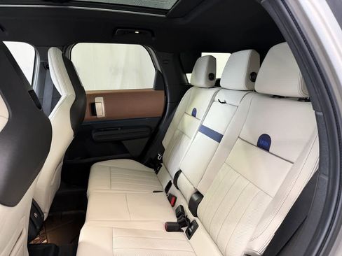 Certified 2025 MINI Cooper Countryman S image 11