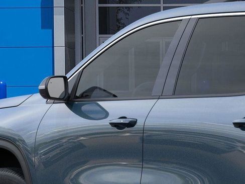 New 2026 Chevrolet Traverse LT image 13