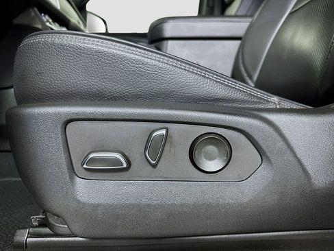 Used 2022 GMC Yukon Denali image 18