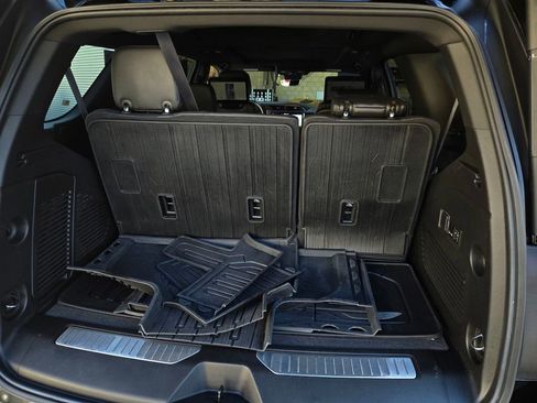 Used 2023 GMC Yukon Denali w/ Denali Reserve Package image 38