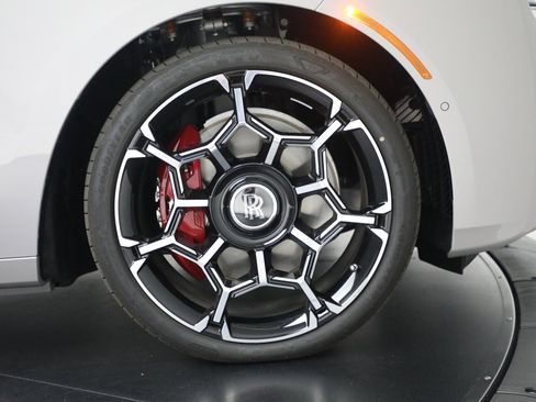 New 2025 Rolls-Royce Ghost Black Badge image 16