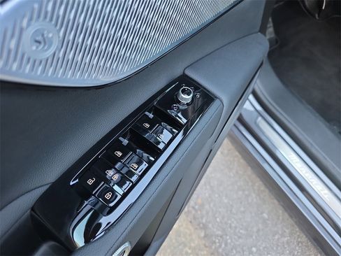 Used 2023 Maserati Grecale GT image 14