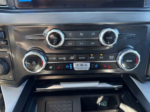 Used 2024 Ford F350 Limited w/ FX4 Off-Road Package image 21