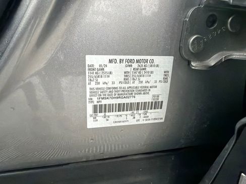 Used 2024 Ford Explorer XLT w/ Equipment Group 202A RWD image 33