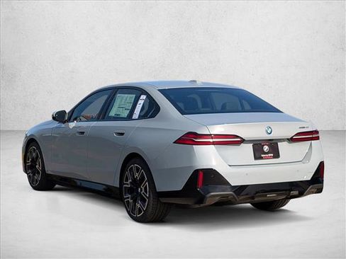 New 2026 BMW i5 eDrive40 w/ M Sport Package RWD image 9