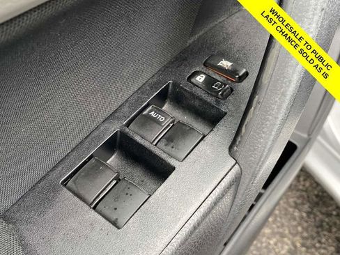 Used 2014 Toyota Corolla L image 18