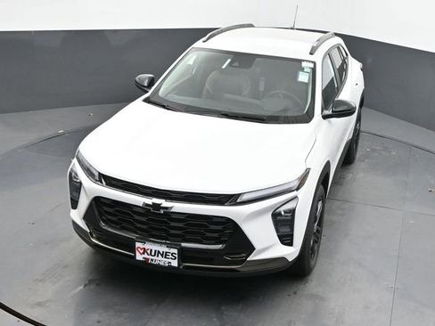 New 2026 Chevrolet Trax ACTIV FWD image 35