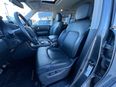 Used 2023 Nissan Armada SL w/ Captain's Chairs Package image 11