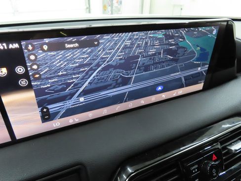 Used 2025 Nissan Armada PRO-4X image 18