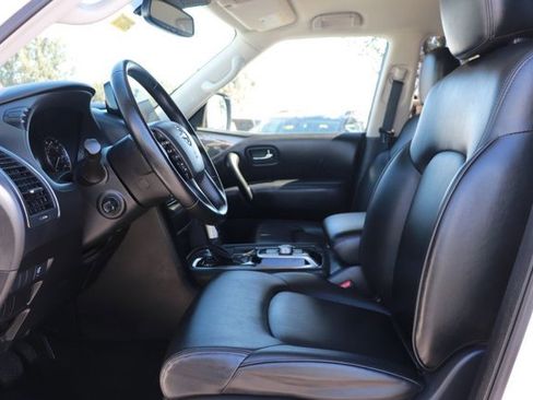 Used 2024 Nissan Armada SV image 10