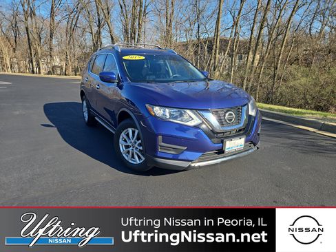 Used 2019 Nissan Rogue SV image 1
