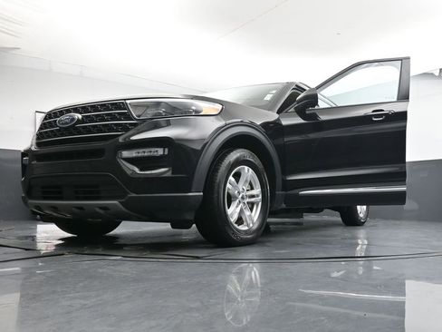 Used 2023 Ford Explorer XLT w/ Equipment Group 202A image 37