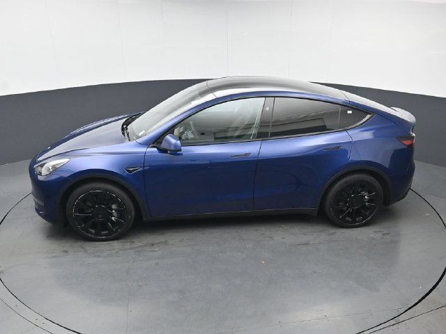 Used 2023 Tesla Model Y Long Range AWD/4WD image 36