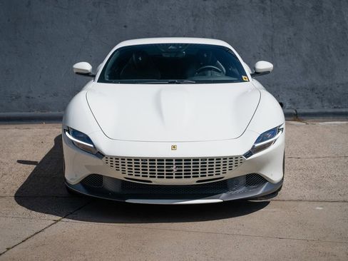 Used 2022 Ferrari Roma RWD image 4