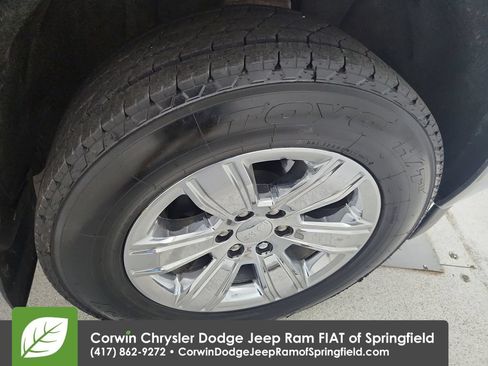 Used 2018 GMC Sierra 1500 SLT AWD/4WD image 32