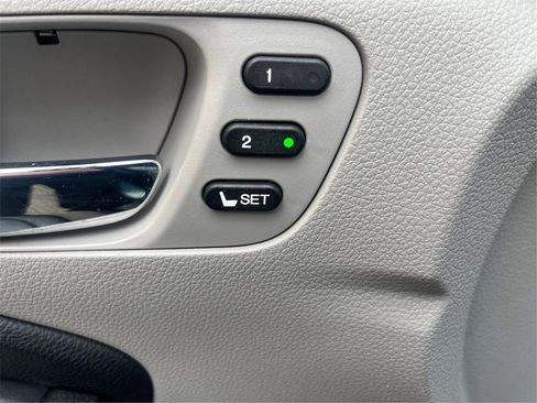 Used 2019 Honda Pilot Touring image 54