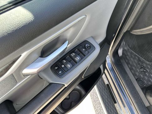 Used 2020 RAM 1500 Big Horn image 17