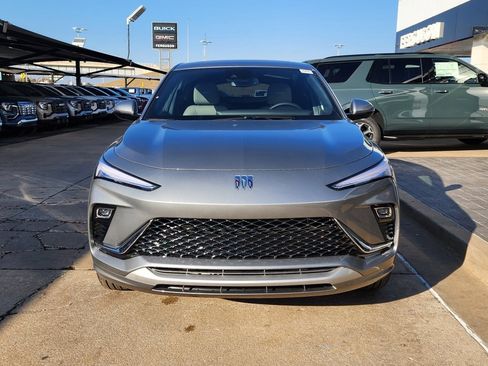 New 2026 Buick Envista Avenir image 9