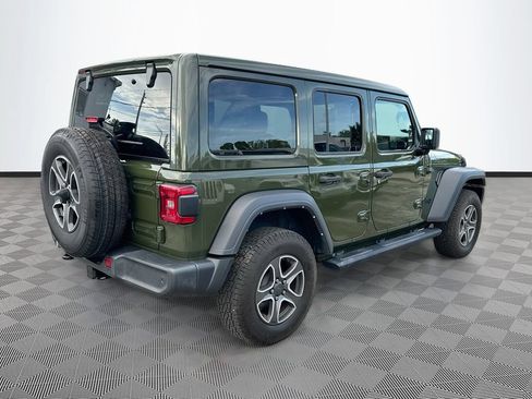 Certified 2022 Jeep Wrangler Unlimited Sport w/ Sun And Sound Package AWD/4WD image 6
