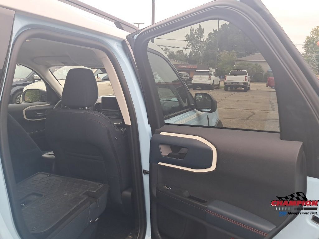 Used 2024 Ford Bronco Sport Heritage w/ Heritage Convenience Package AWD/4WD image 16