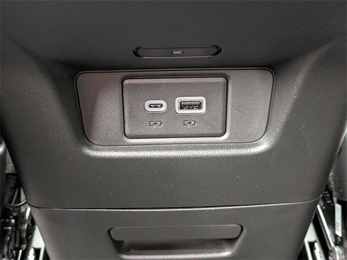 Certified 2024 Cadillac XT6 Sport w/ Technology Package image 15