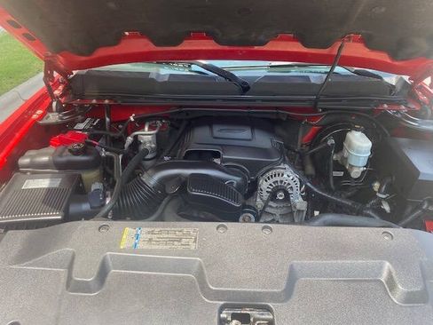 Used 2010 Chevrolet Silverado 1500 LTZ AWD/4WD image 9