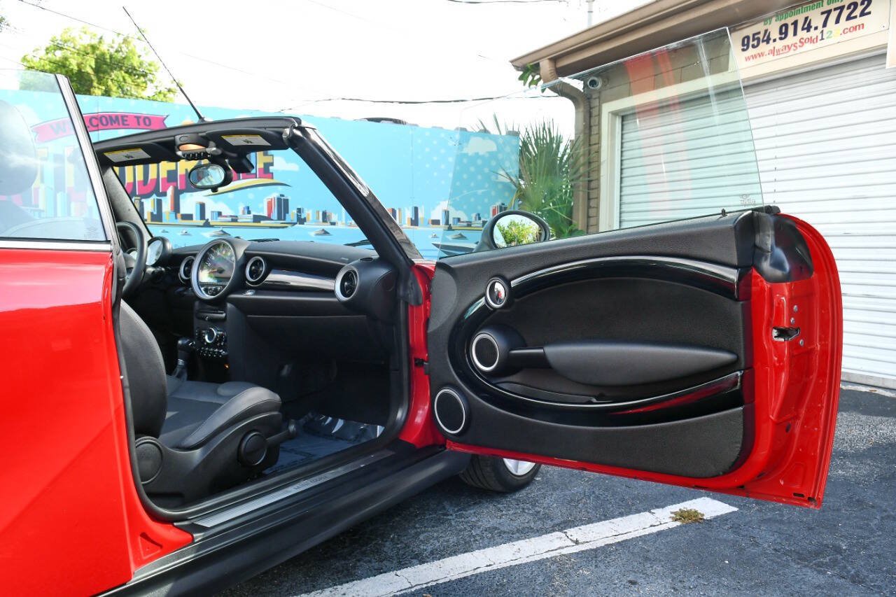 Used 2015 MINI Cooper Convertible w/ Sport Package FWD image 35