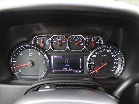 Used 2016 Chevrolet Suburban LTZ AWD/4WD image 8