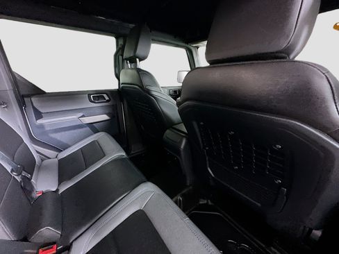 Used 2023 Ford Bronco Black Diamond image 26