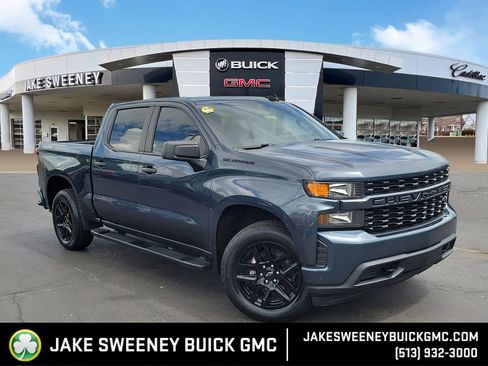 Used 2022 Chevrolet Silverado 1500 Custom w/ LPO, Blackout Package AWD/4WD image 1