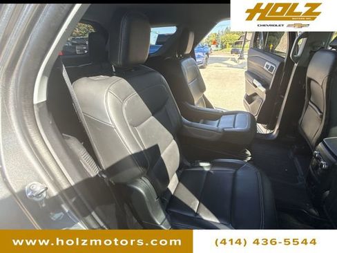 Used 2023 Ford Explorer XLT w/ Equipment Group 202A image 25
