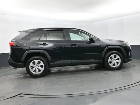 Used 2025 Toyota RAV4 LE image 4