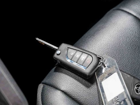 Certified 2024 Toyota Camry SE FWD image 29