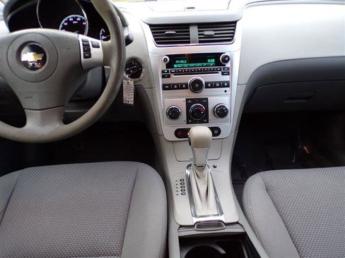 Used 2011 Chevrolet Malibu LS image 29