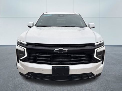 Used 2025 Chevrolet Suburban RST w/ Comfort Package AWD/4WD image 6