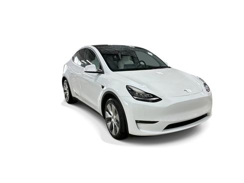 Certified 2022 Tesla Model Y Long Range AWD/4WD image 8
