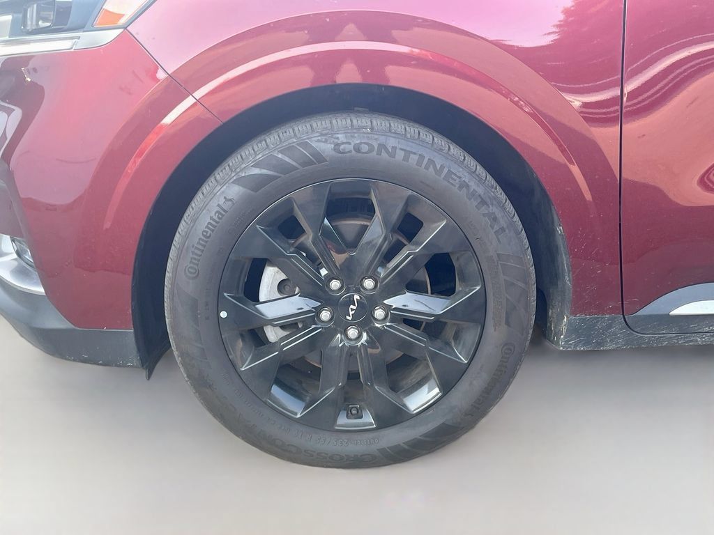 Used 2024 Kia Carnival SX FWD image 31