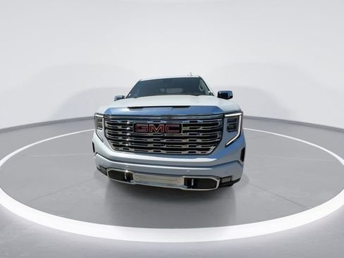 New 2026 GMC Sierra 1500 Denali w/ Denali Reserve Package AWD/4WD image 3